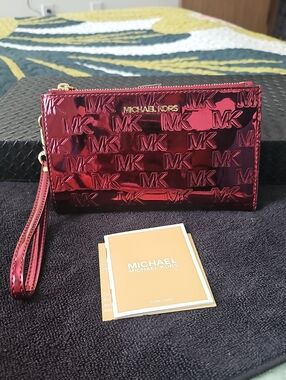 Michael Kors Glssy Deep Red Double Zip Wristlet